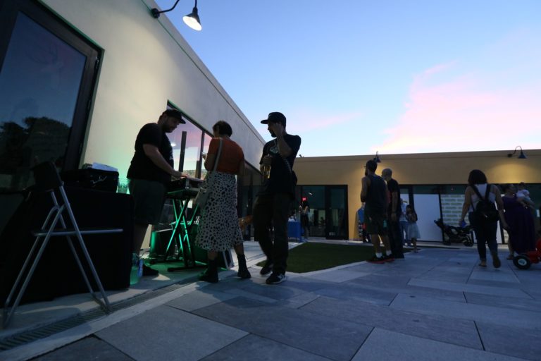 68924900 388888725163660 1233374857765322752 o 768x512