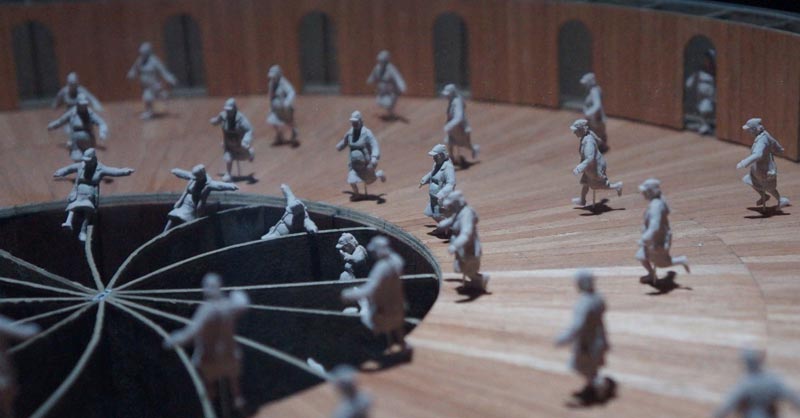 obra-de-fernando-pareja-leidy-chavez-colombia-entre-instalacoes-videos-fotografias-desenhos-e-objetos-a-mostra-retrata-a-ideia-de-ilusao-com-50-obras-da-colecao-daros-latinamerica-de-zur-jpg